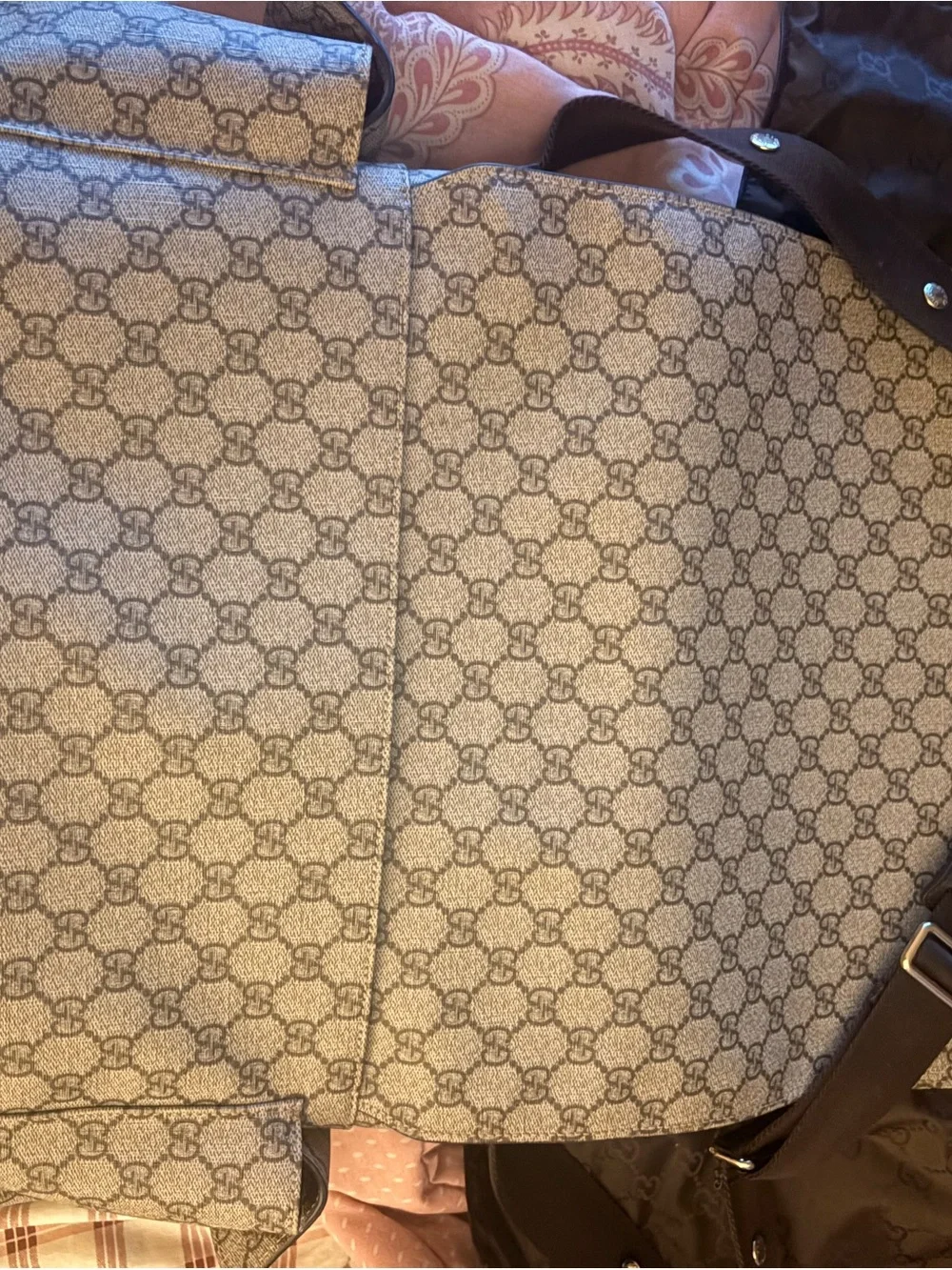 Gucci classic gg